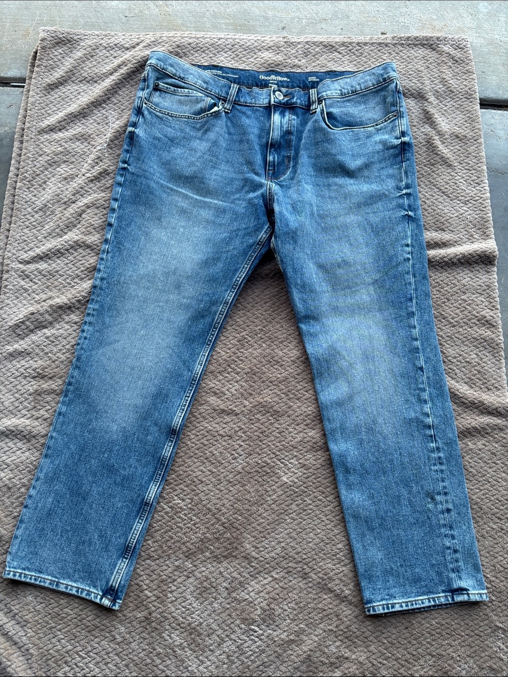 Goodfellow & Co Men’s Medium Blue Slim Straight Jeans